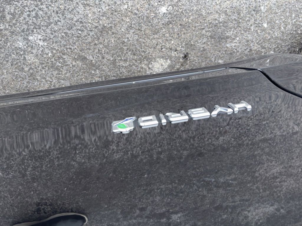 Used 2019 Ford Fusion SE image 15