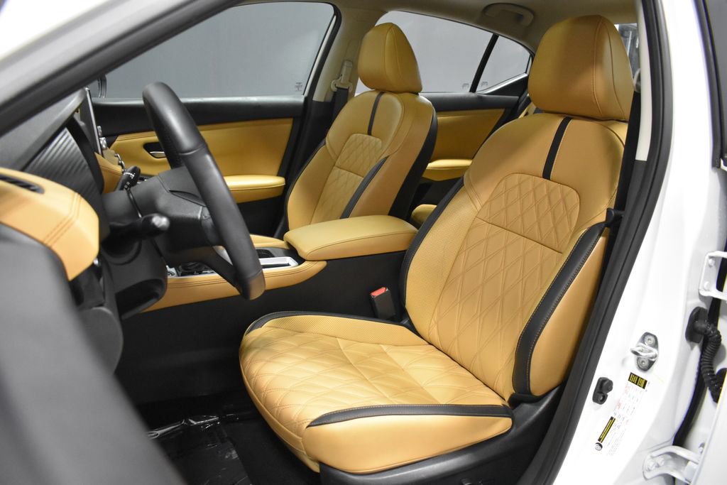 Certified 2023 Nissan Sentra SV w/ SV Premium Package FWD image 5