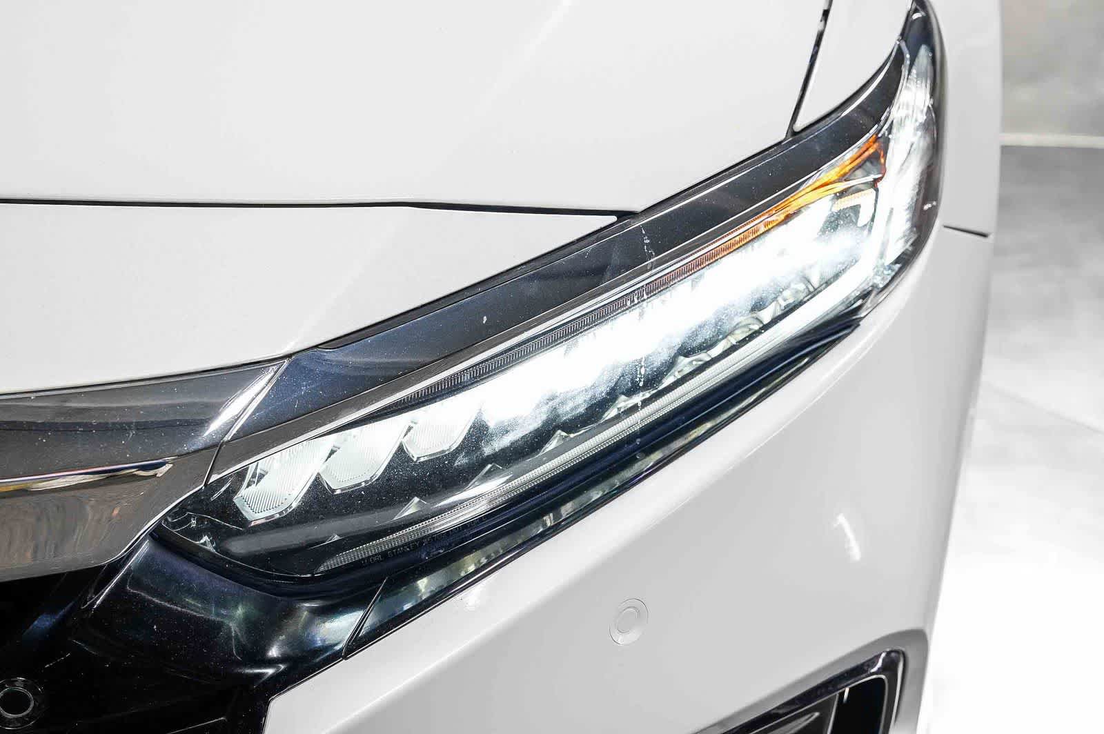Used 2021 Honda Accord Touring image 7