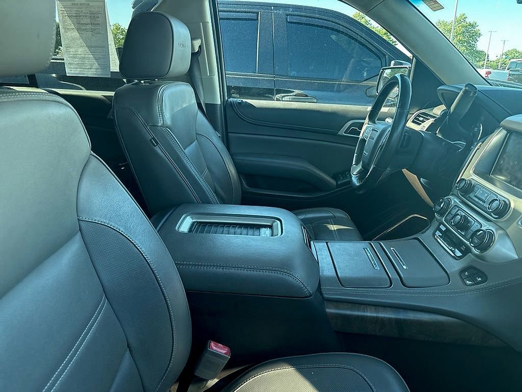 Used 2018 GMC Yukon Denali w/ Denali Ultimate Package AWD/4WD image 11