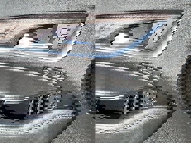 Used 2022 Buick Enclave Avenir w/ Avenir Technology Package image 21