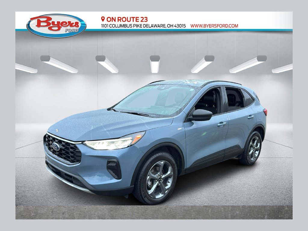 Used 2025 Ford Escape ST-Line w/ Tech Pack #1 AWD/4WD image 1