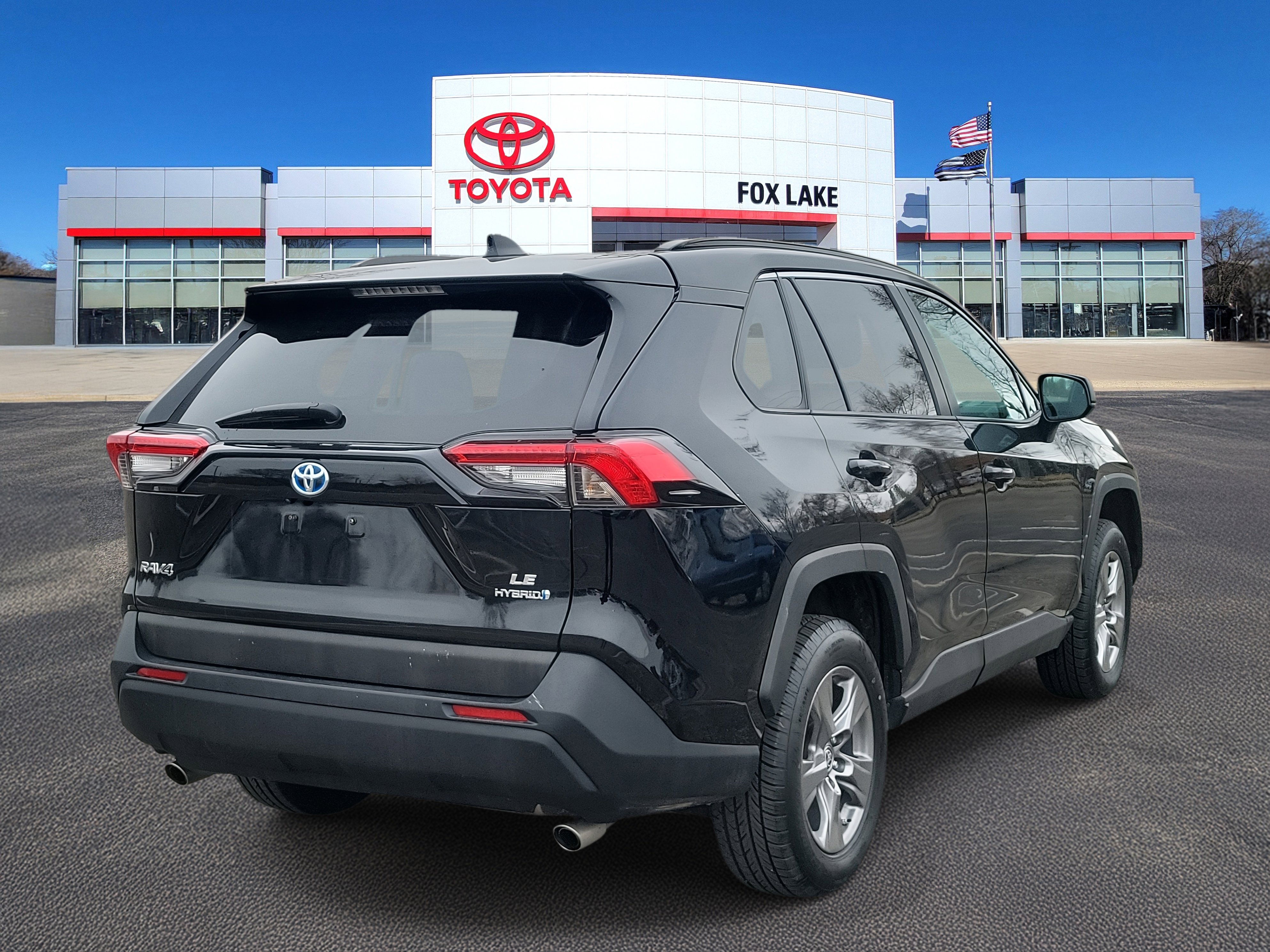 Used 2024 Toyota RAV4 LE image 4