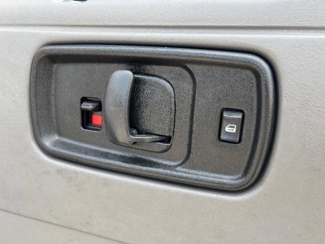 Used 2023 Chevrolet Express 2500 LS w/ Driver Convenience Package RWD image 27