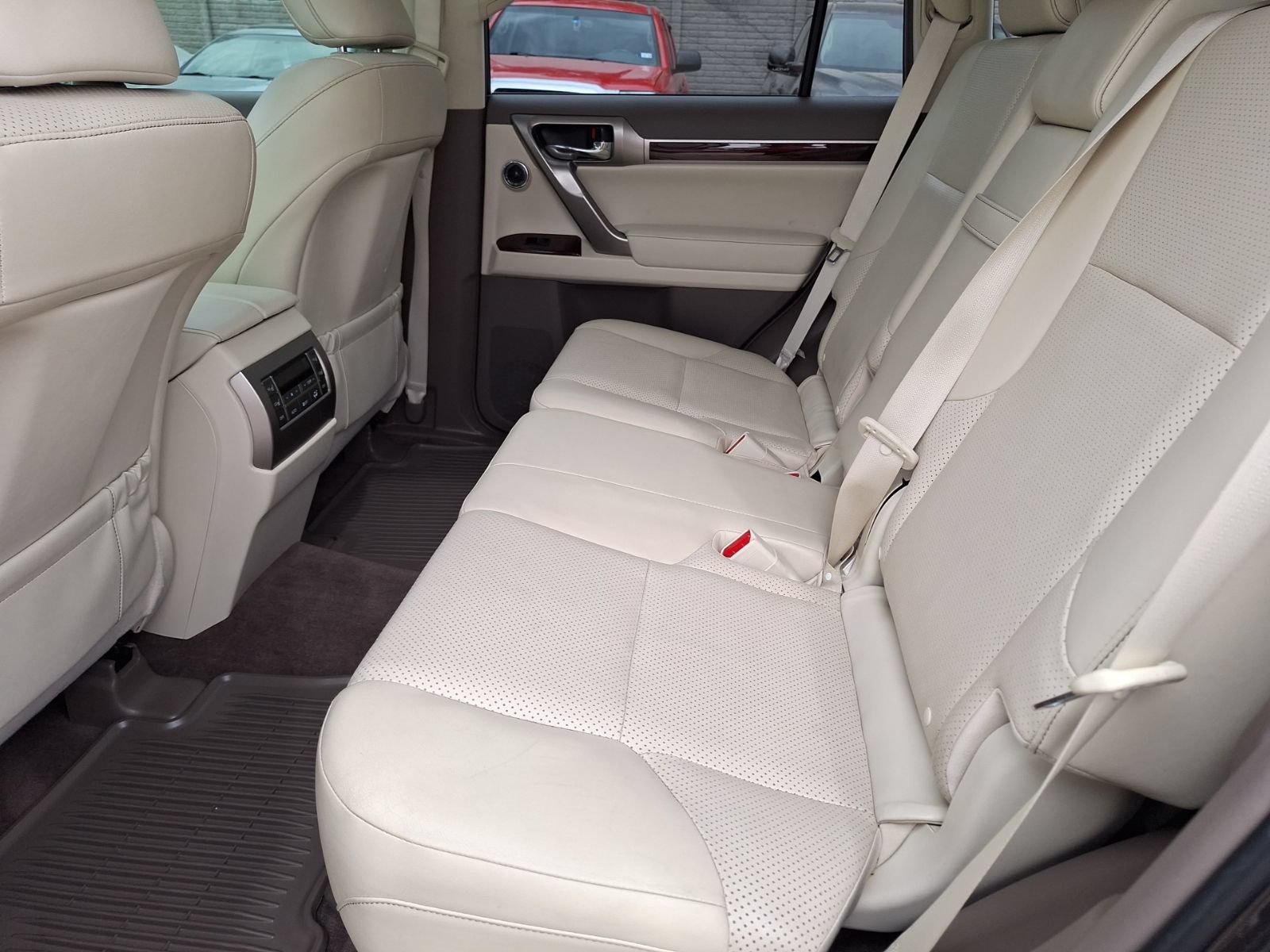 Used 2012 Lexus GX 460 Premium AWD/4WD image 30