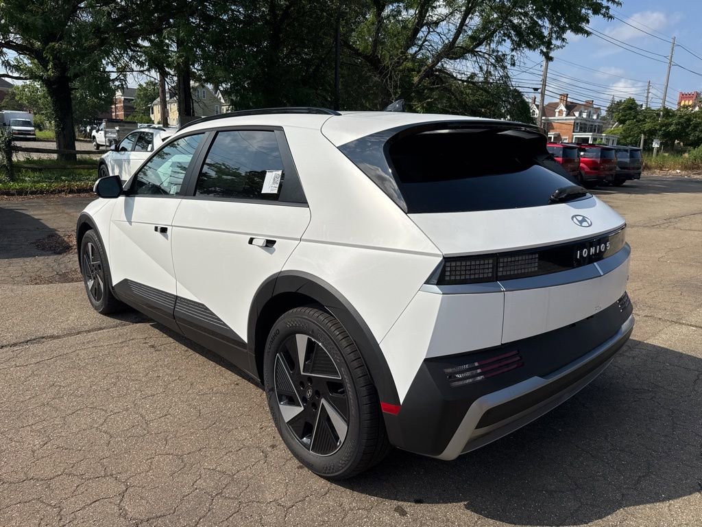 New 2025 Hyundai Ioniq 5 SEL image 5