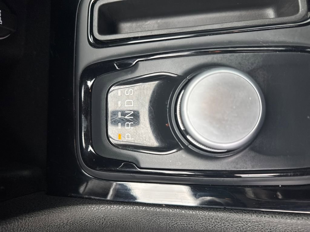 Used 2019 Chrysler 300 S image 25
