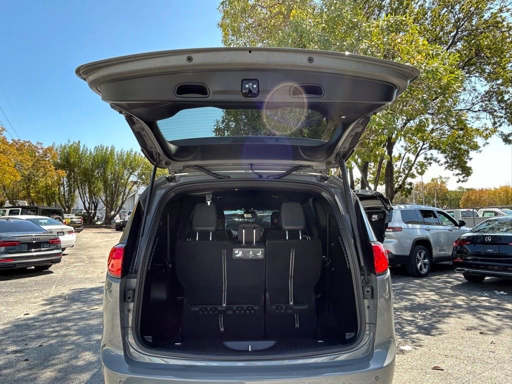 Used 2020 Chrysler Pacifica Touring-L Plus image 47