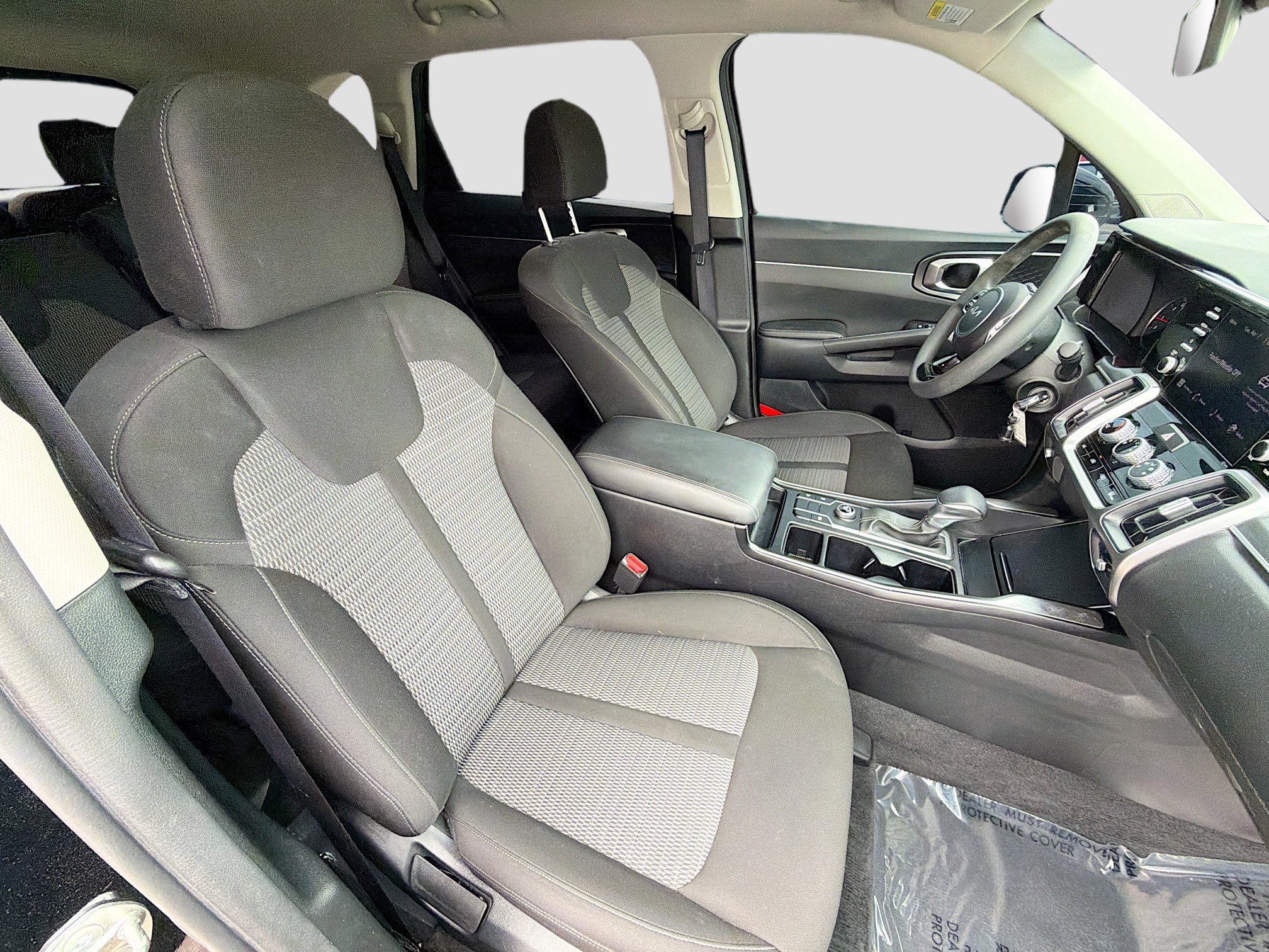 Used 2023 Kia Sorento LX image 14