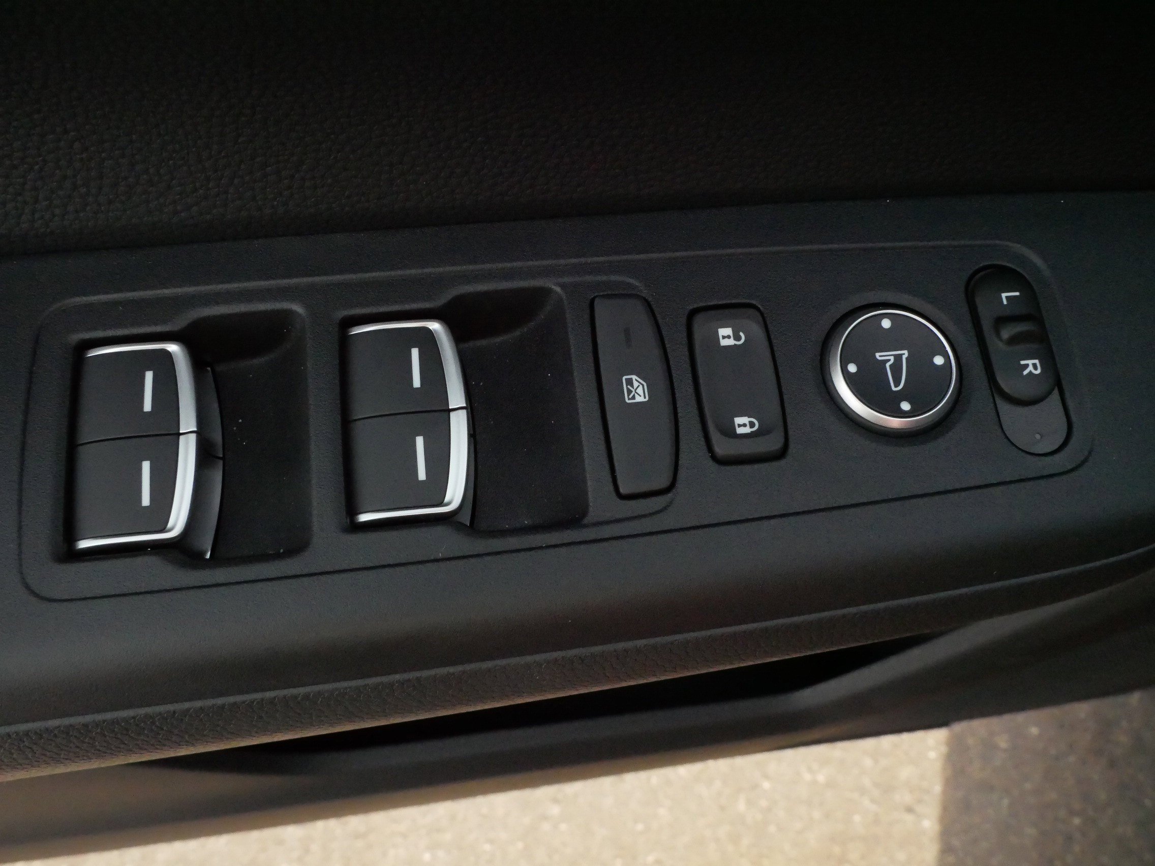 Certified 2026 Honda CR-V Sport Touring image 19