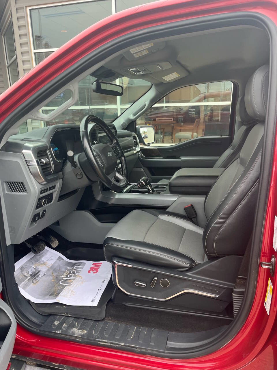 Used 2023 Ford F150 Lariat w/ Equipment Group 502A High image 6