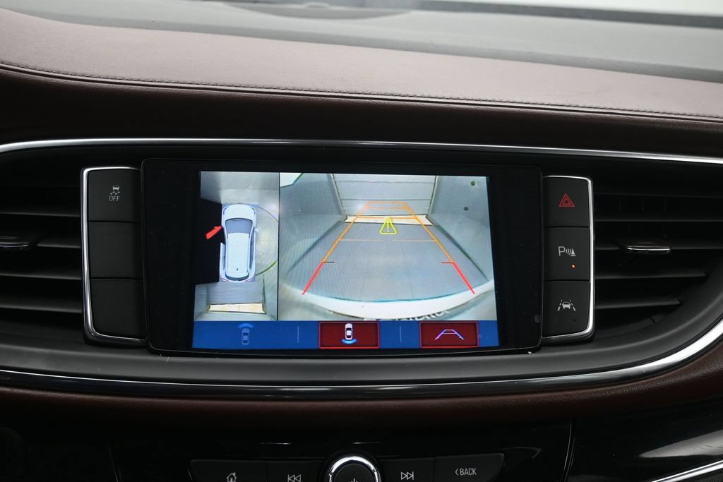 Used 2018 Buick Enclave Avenir FWD image 12