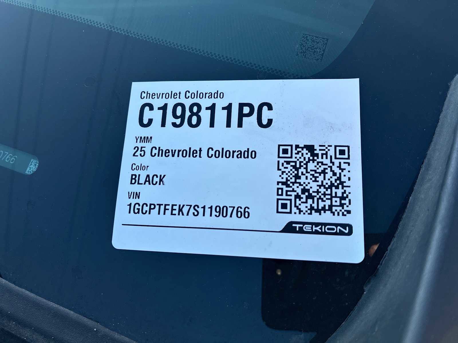 Certified 2025 Chevrolet Colorado ZR2 w/ Midnight Edition image 35