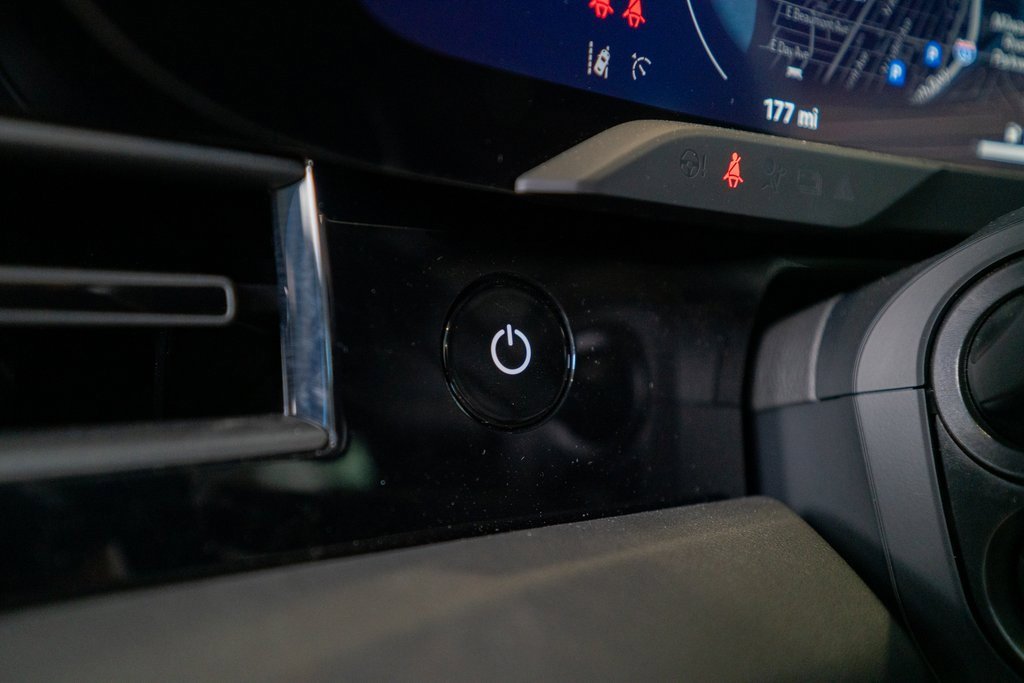 New 2025 Porsche Taycan 4S image 25