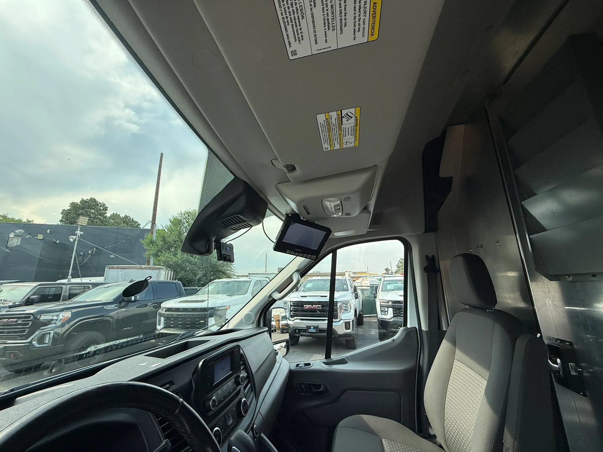 Used 2020 Ford Transit 350 148 High Roof Extended RWD image 18