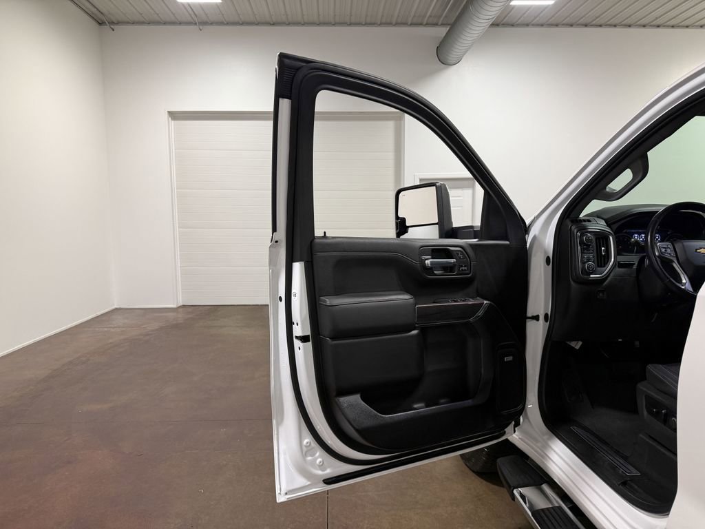 Used 2021 Chevrolet Silverado 1500 LTZ w/ LTZ Premium Package AWD/4WD image 58