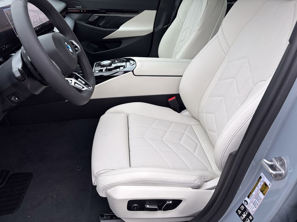 New 2026 BMW 530i xDrive w/ M Sport Package image 14