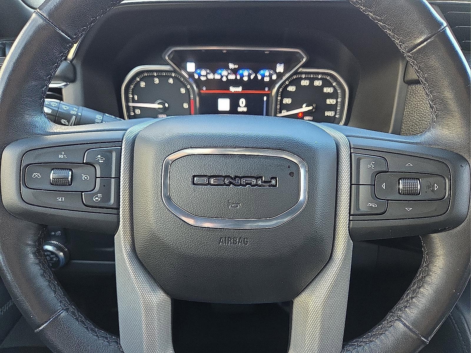 Used 2021 GMC Yukon Denali image 24