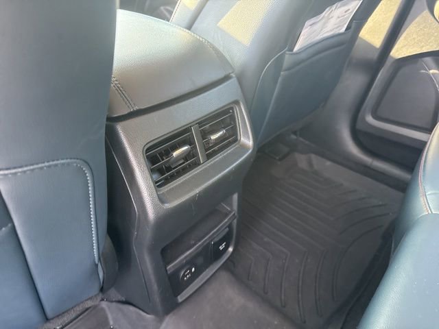 Used 2022 Ford Edge SEL w/ Sport Appearance Package image 24