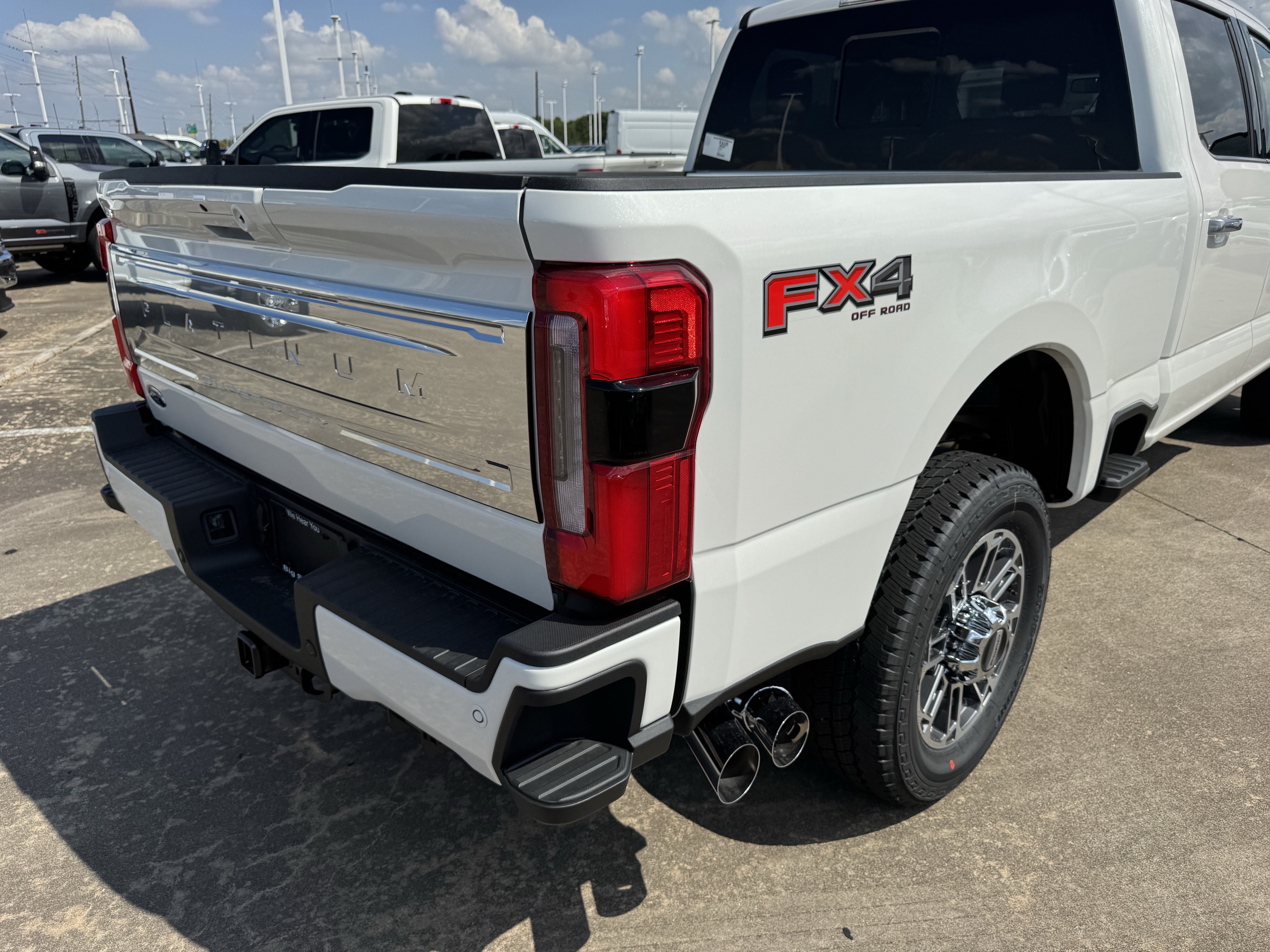 New 2026 Ford F250 Platinum w/ Platinum Plus Package AWD/4WD image 11