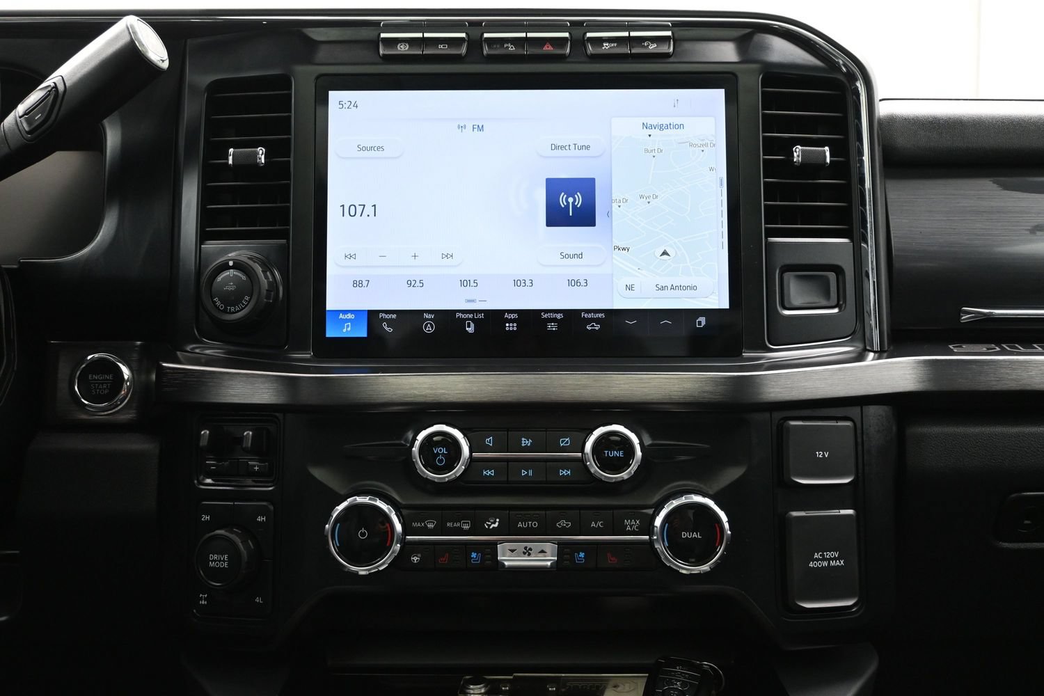 Used 2023 Ford F250 Lariat w/ Lariat Ultimate Package AWD/4WD image 17