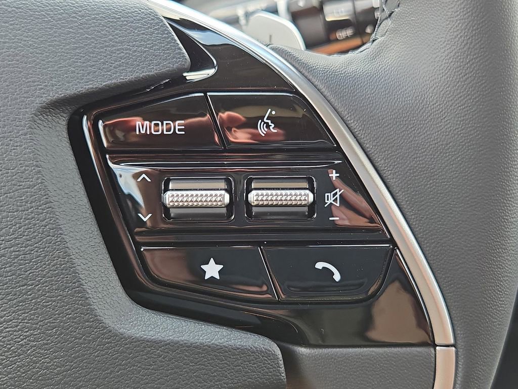 New 2025 Kia Niro EX Touring image 31
