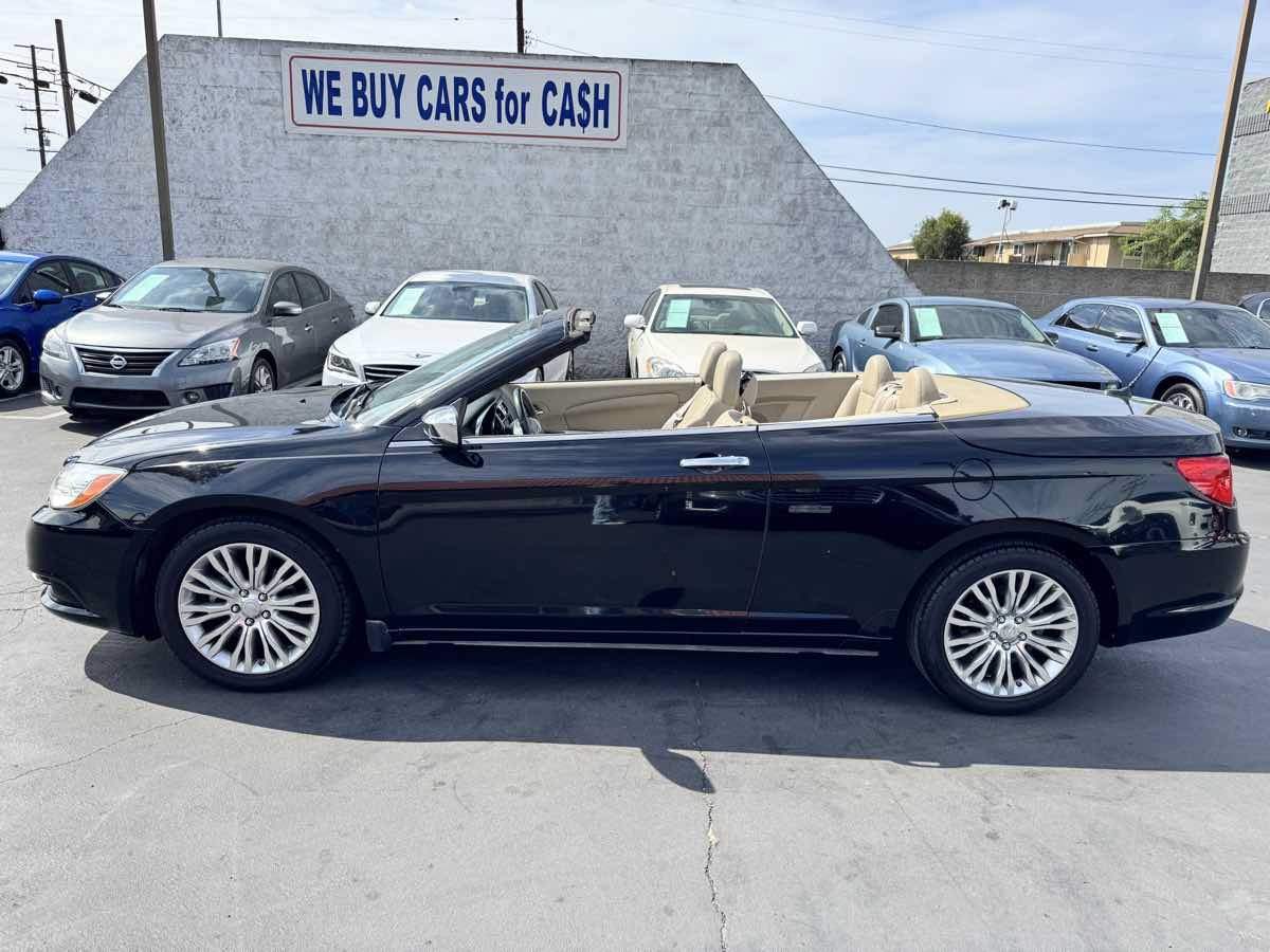 Used 2013 Chrysler 200 Limited FWD image 6
