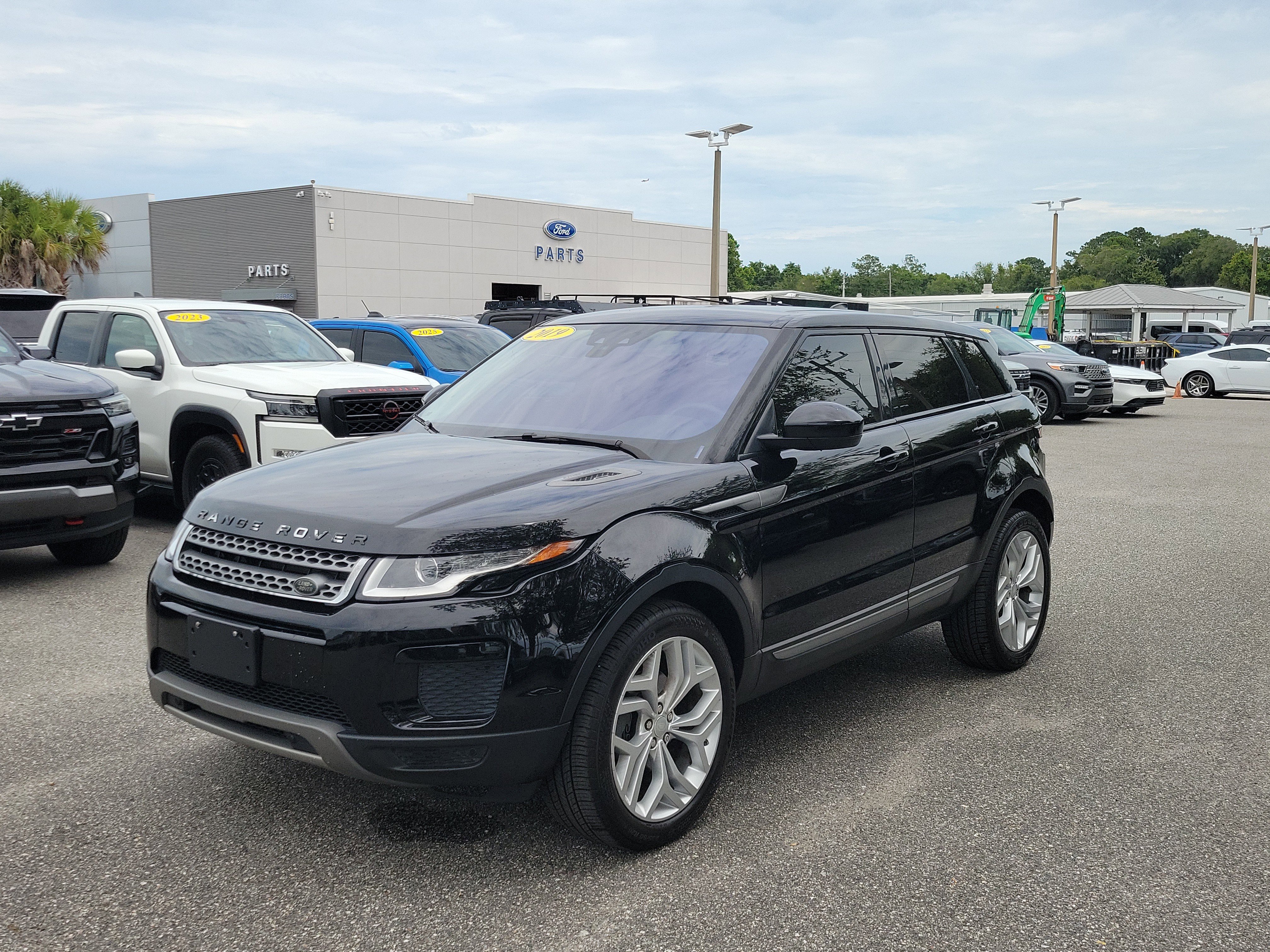 Used 2019 Land Rover Range Rover Evoque SE