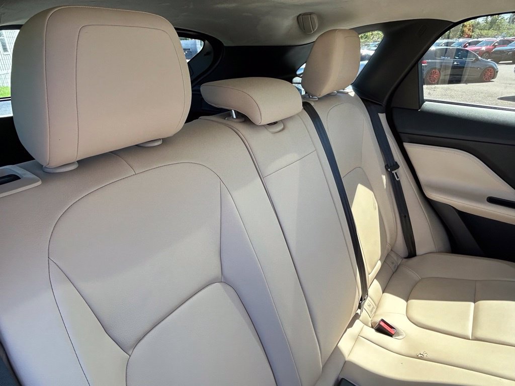 Used 2019 Jaguar F-PACE Premium AWD/4WD image 43