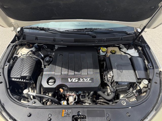 Used 2012 Buick LaCrosse Leather FWD image 4