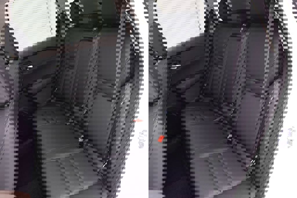 Used 2023 Nissan Rogue SV w/ SV Premium Package image 12