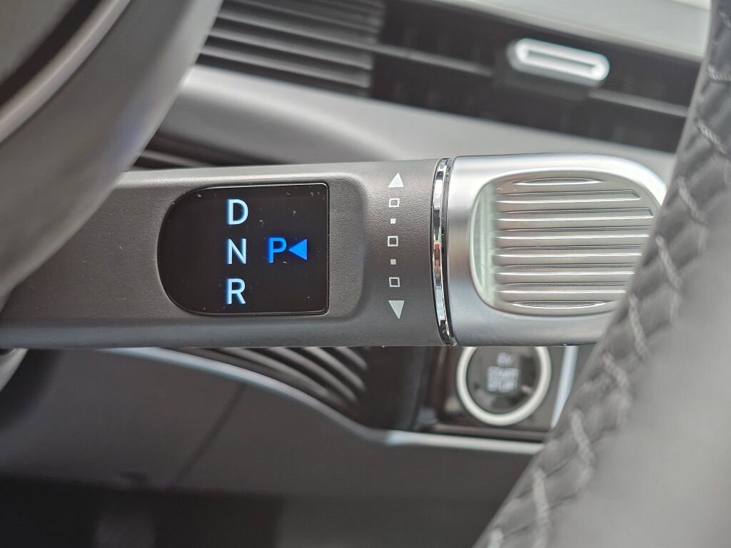 Used 2023 Hyundai Ioniq 5 Limited image 24