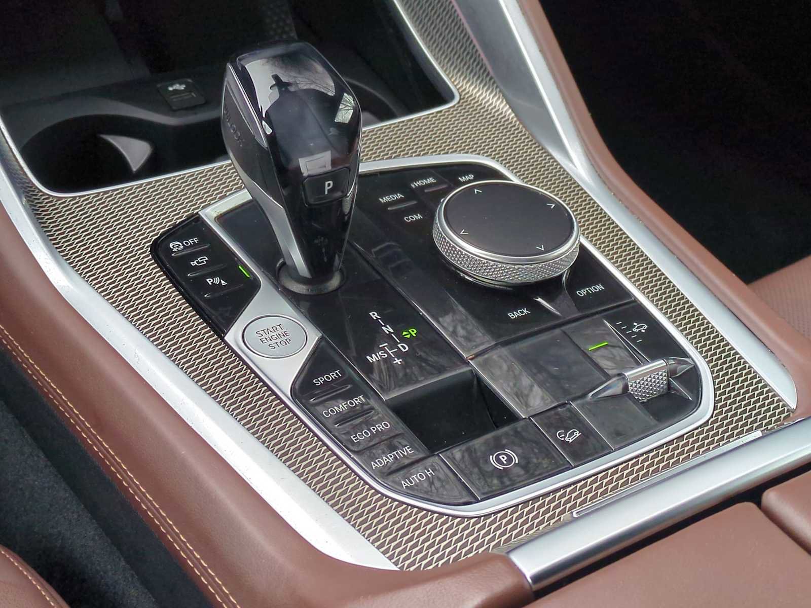 Used 2021 BMW X6 xDrive40i w/ M Sport Package image 34