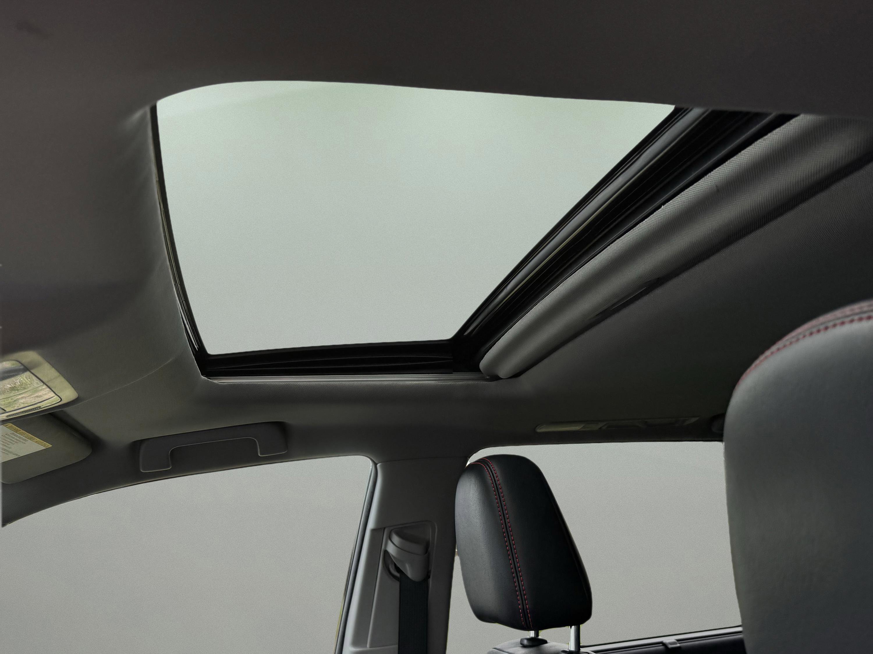 Used 2019 Toyota Highlander SE image 19