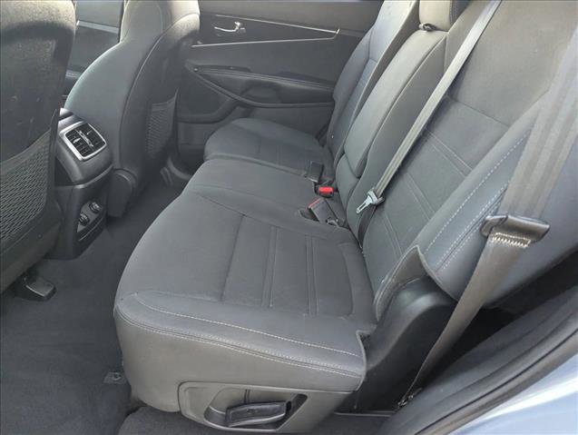 Used 2020 Kia Sorento LX image 15