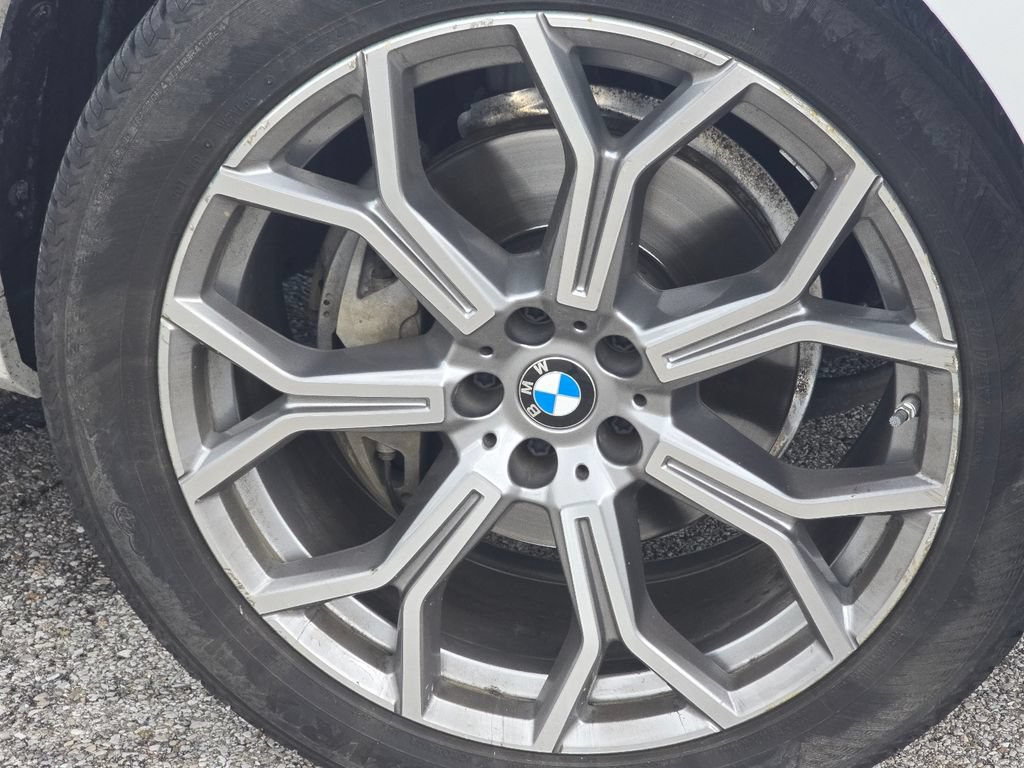 Used 2021 BMW X7 xDrive40i w/ Luxury Seating Package AWD/4WD image 10