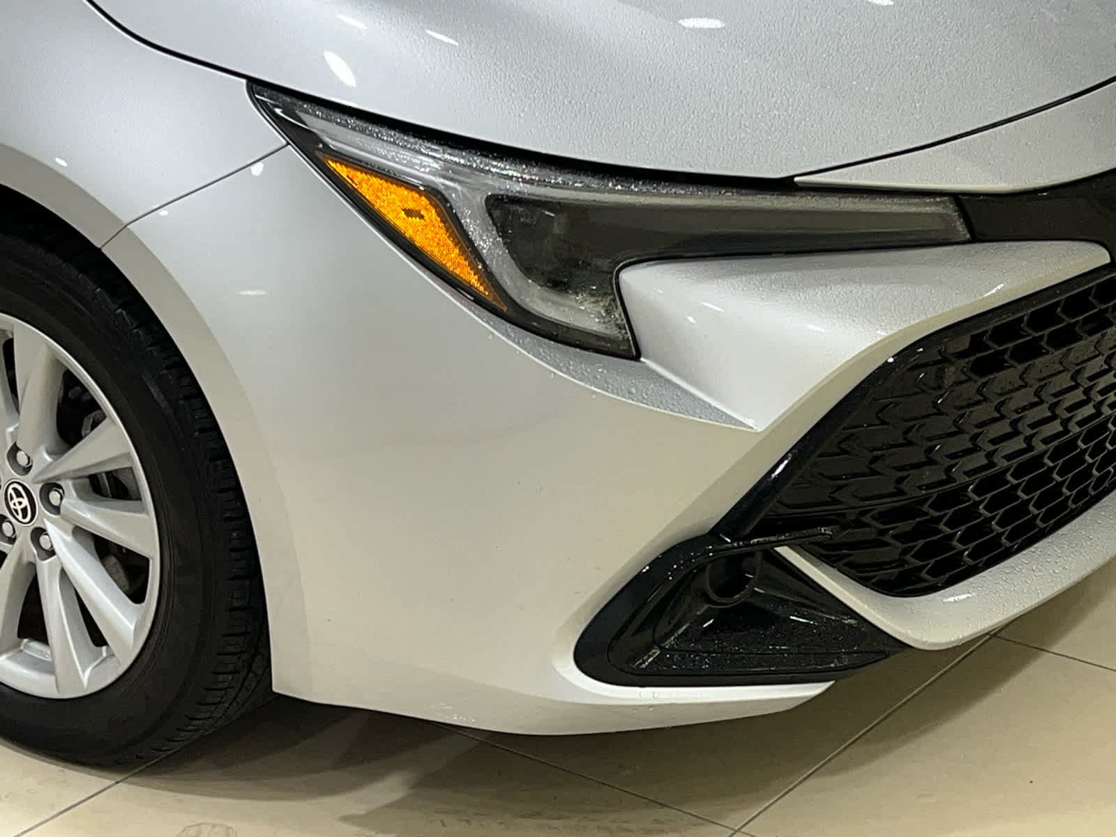 Used 2023 Toyota Corolla SE w/ SE Premium Package FWD image 2