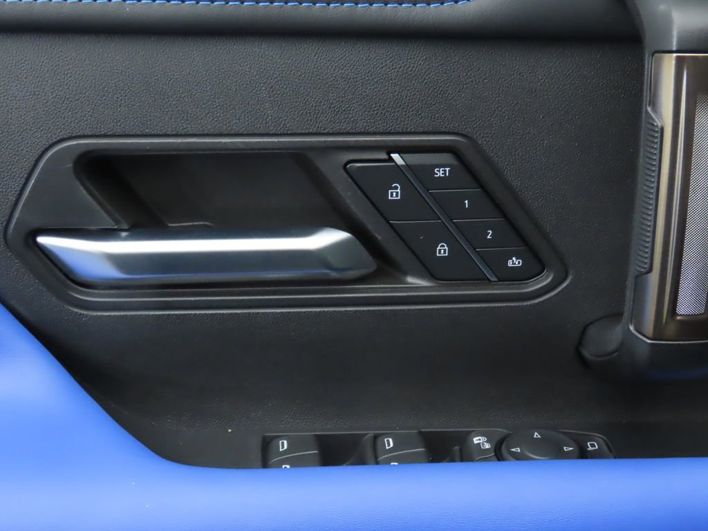 Used 2024 GMC Hummer EV 3X w/ LPO, Illumination Package image 23