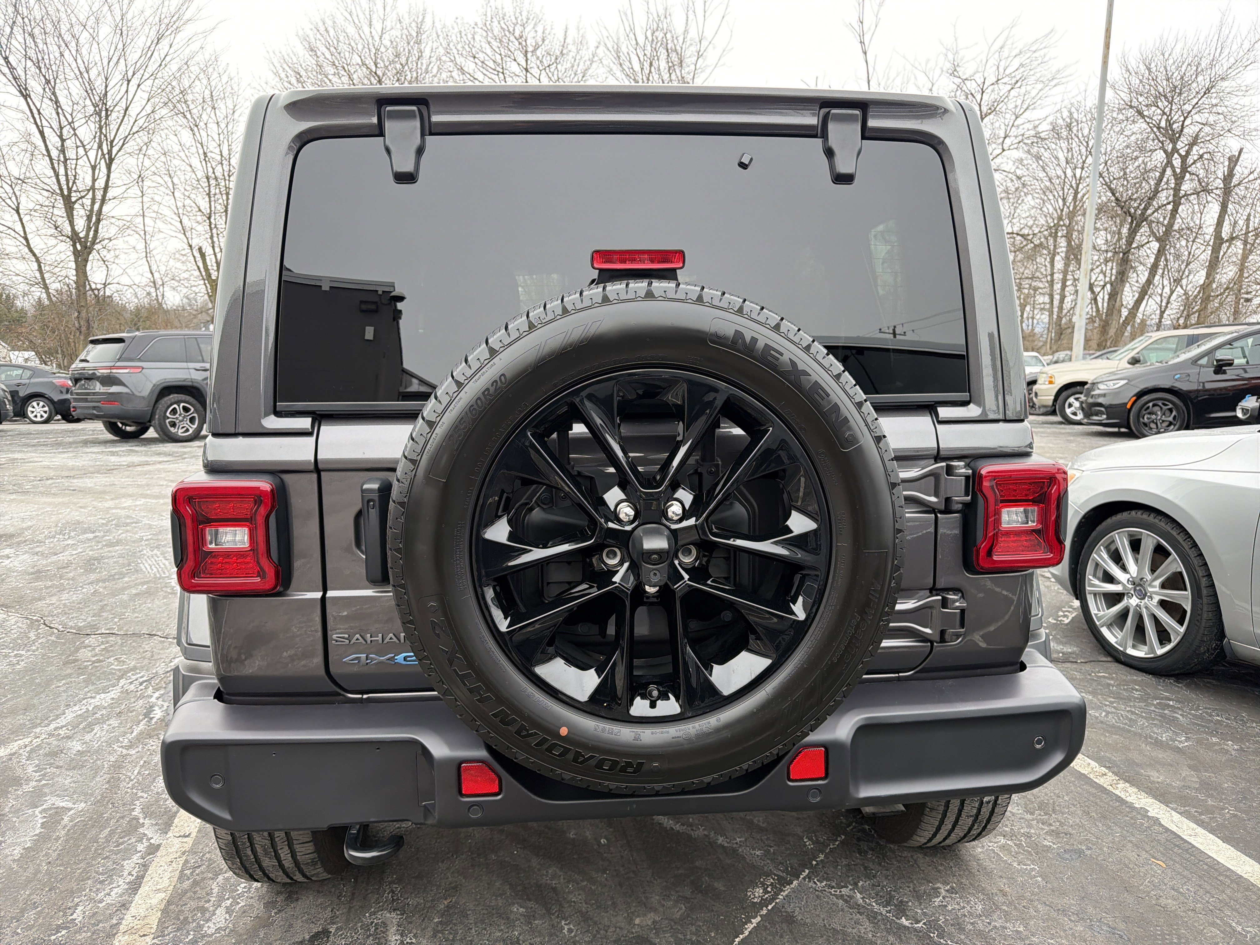 Certified 2025 Jeep Wrangler Sahara w/ Safety Group image 6