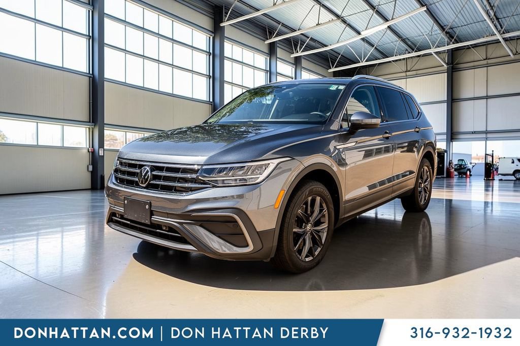 Used 2024 Volkswagen Tiguan SE AWD/4WD image 26