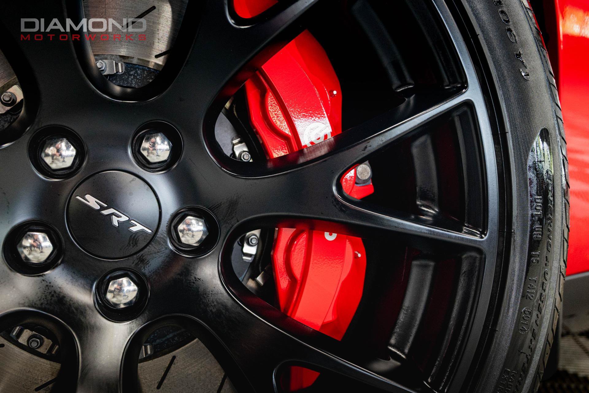 Used 2015 Dodge Challenger SRT Hellcat RWD image 13
