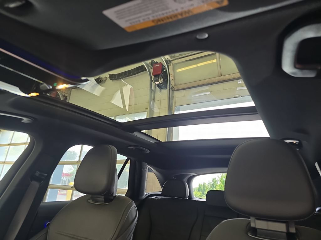 Certified 2026 Mercedes-Benz GLC 300 4MATIC image 33