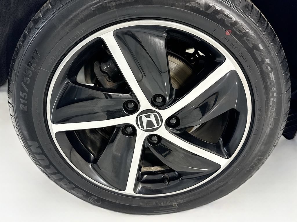 Certified 2019 Honda HR-V Touring image 33