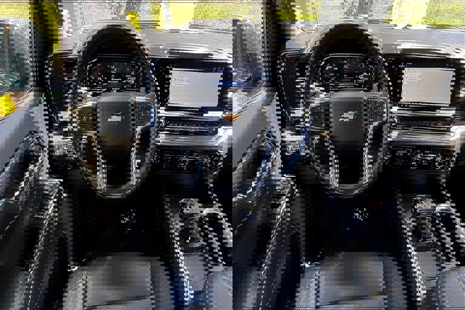 Used 2023 Chevrolet Silverado 1500 LTZ w/ LTZ Premium Package AWD/4WD image 6