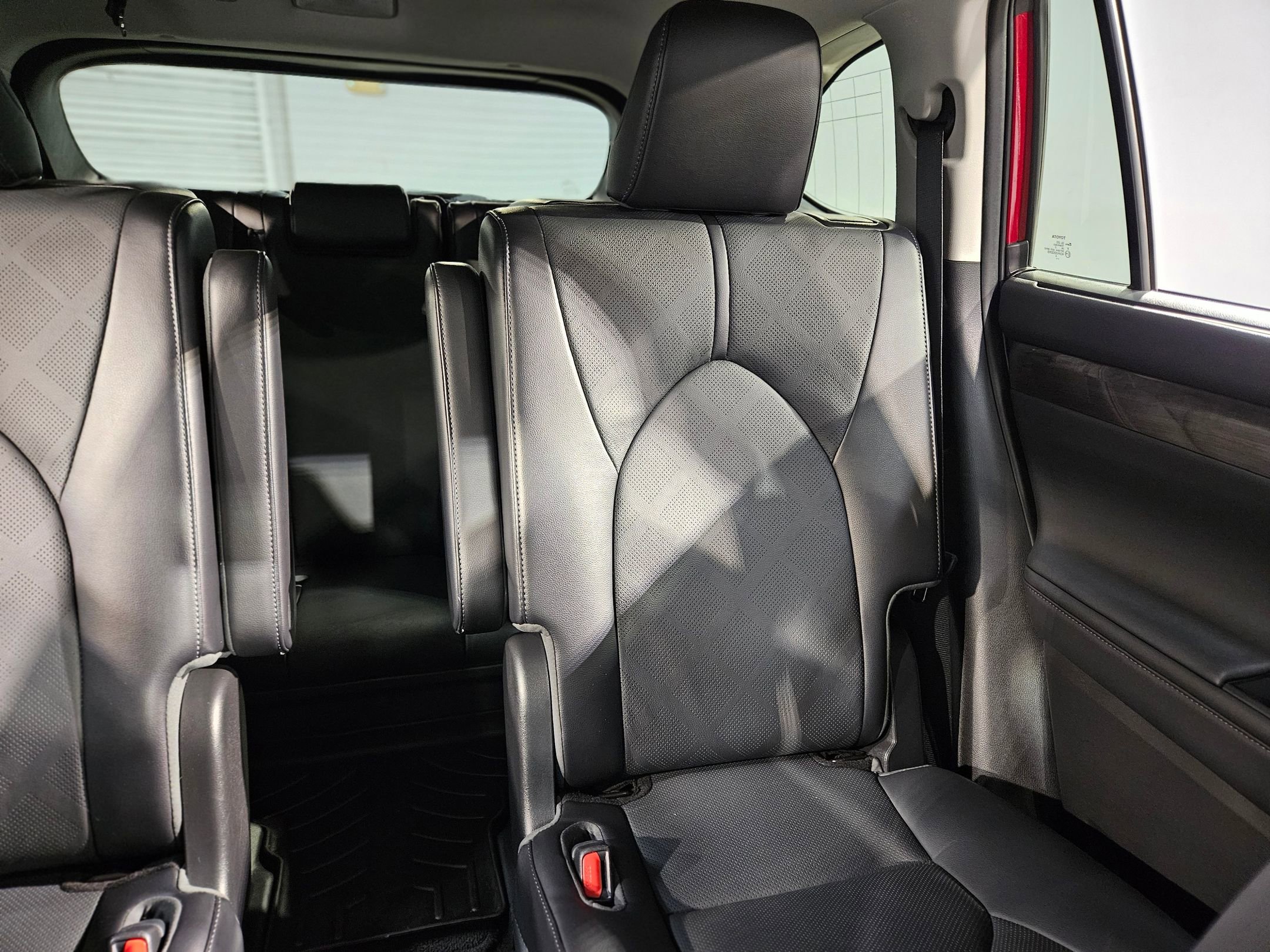 Used 2022 Toyota Highlander Platinum image 14