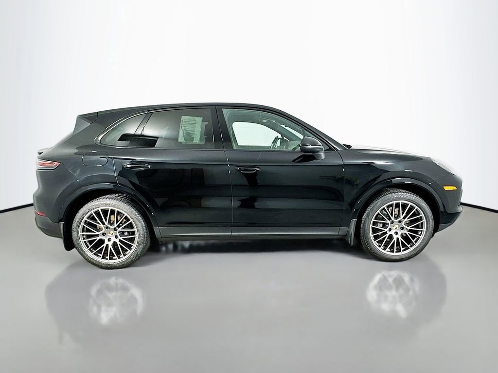 Used 2022 Porsche Cayenne S Platinum image 6