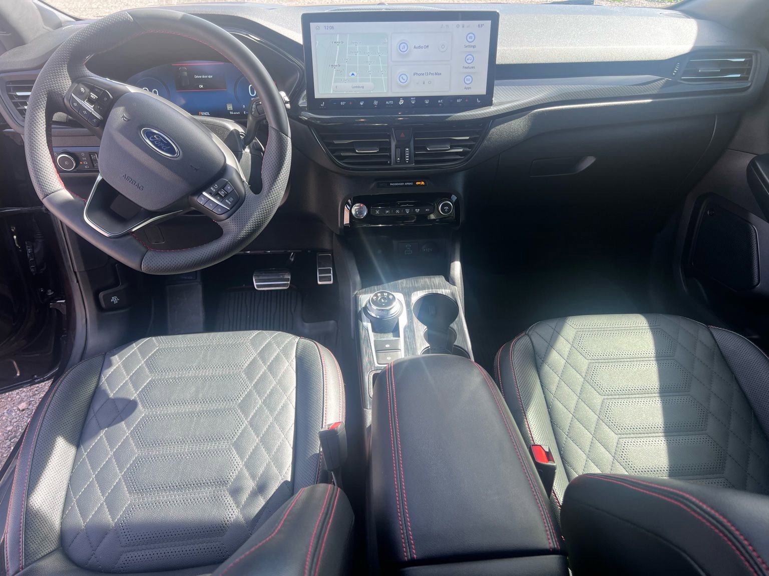 Used 2023 Ford Escape ST-Line Elite w/ Premium Technology Package AWD/4WD image 5