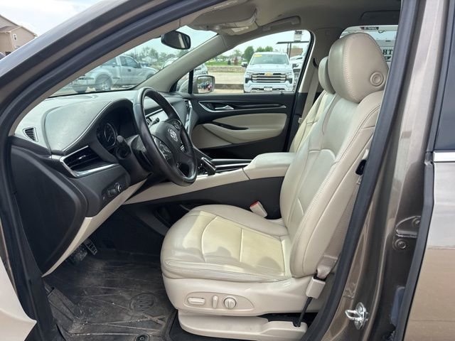 Used 2020 Buick Enclave Essence image 10