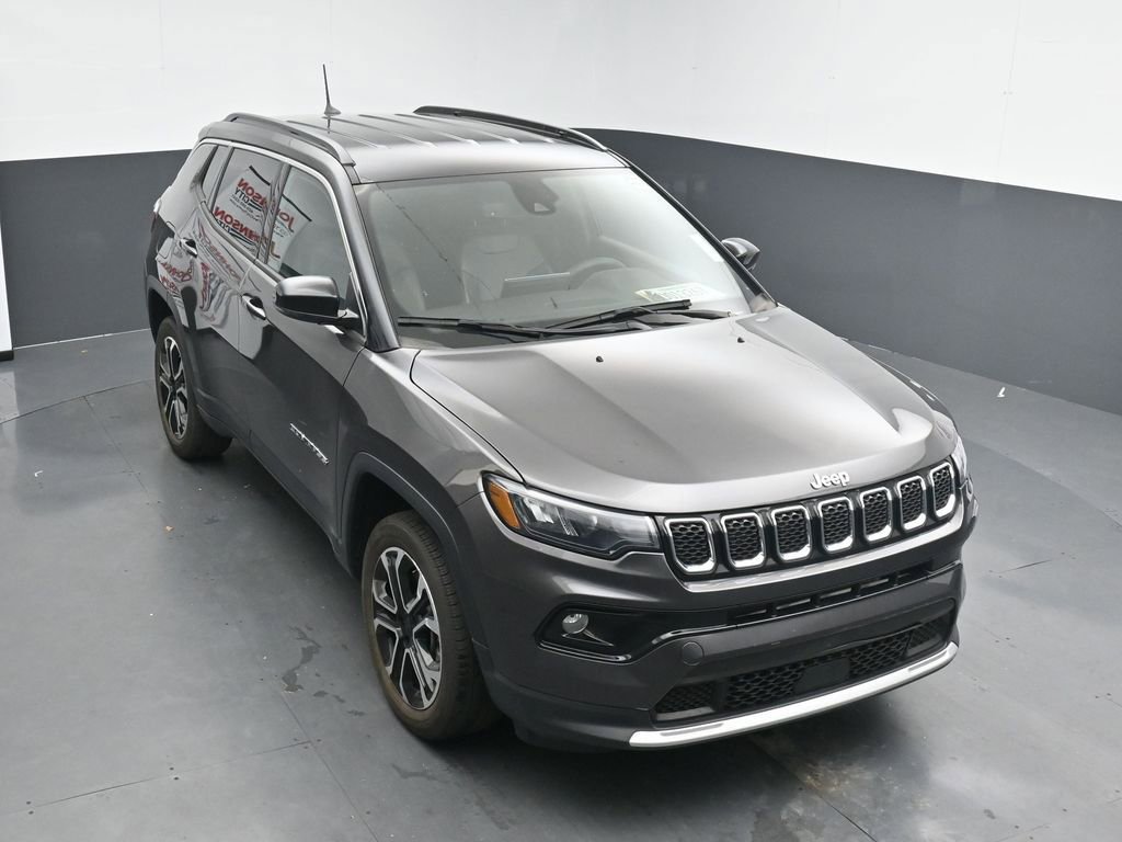 Used 2023 Jeep Compass Limited image 10