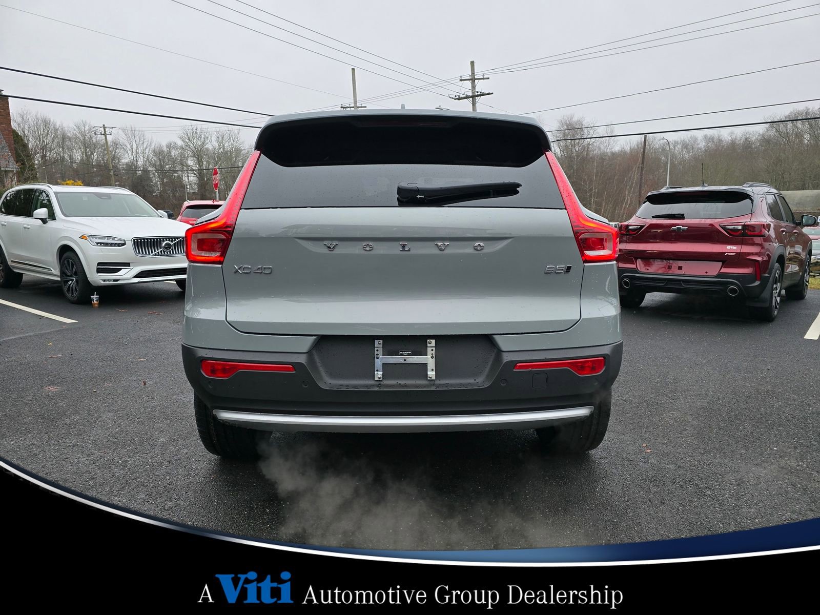 Used 2025 Volvo XC40 B5 Core w/ Protection Package Premier image 7